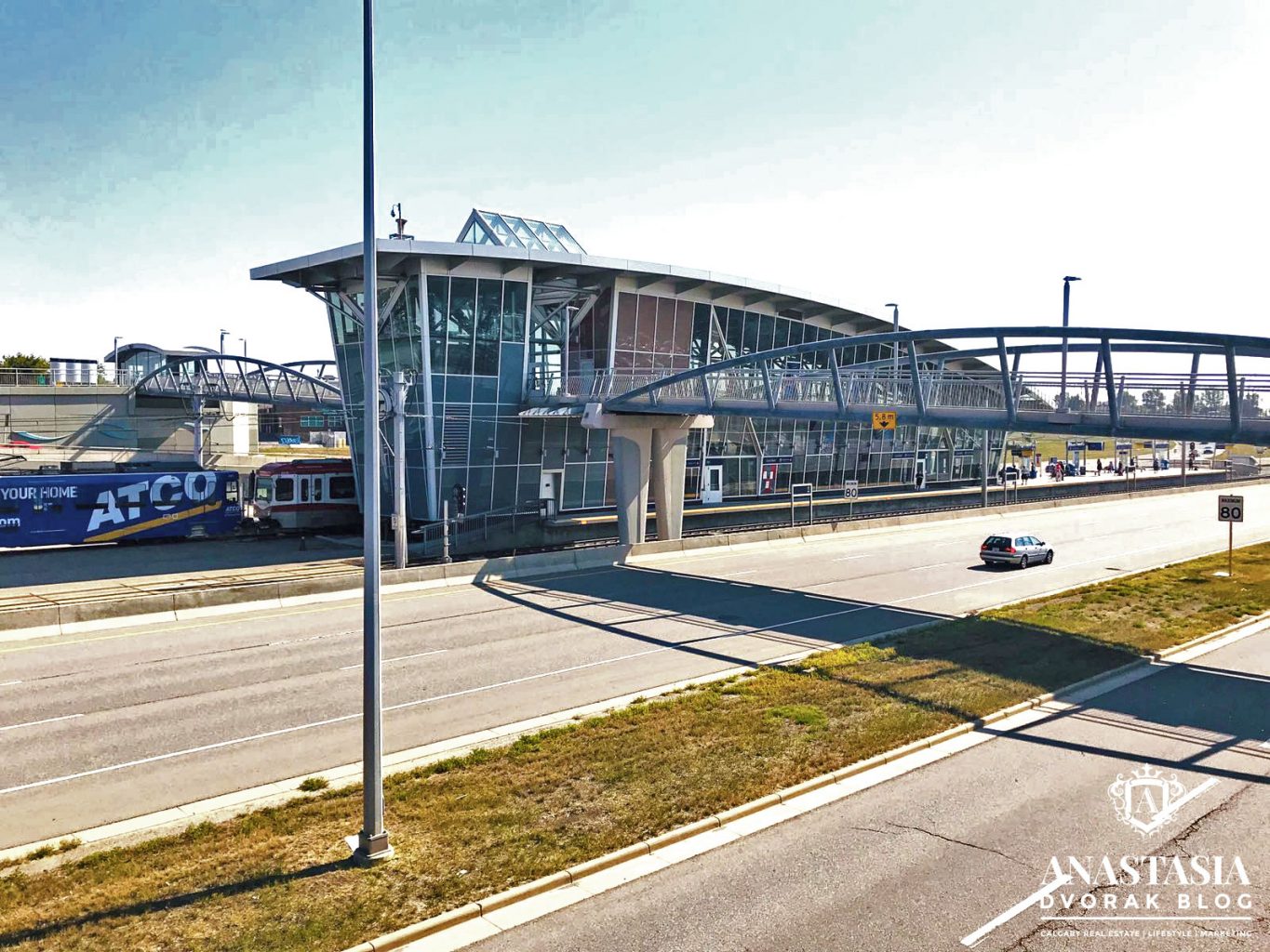 Crowfoot CTrain Station