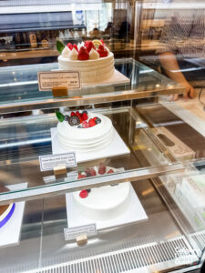 Paris Baguette in Calgary - Calgary Cafe and Restaurants - French Cafe Calgary