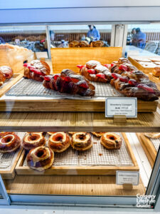 Paris Baguette in Calgary - Calgary Cafe and Restaurants - French Cafe Calgary