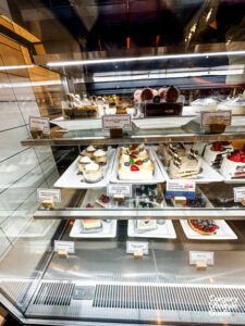 Paris Baguette in Calgary - Calgary Cafe and Restaurants - French Cafe Calgary