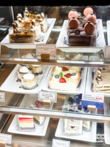 Paris Baguette in Calgary - Calgary Cafe and Restaurants - French Cafe Calgary